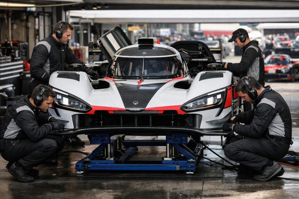 découvrez la préparation intense de genesis avant ses débuts aux 6 heures d’imola, une étape clé du championnat d'endurance wec.