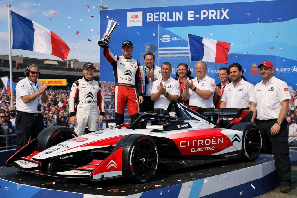 revivez l'incroyable e-prix de berlin de formule e et découvrez la magnifique performance française avec citroën sur le podium, un moment fort du championnat électrisant.