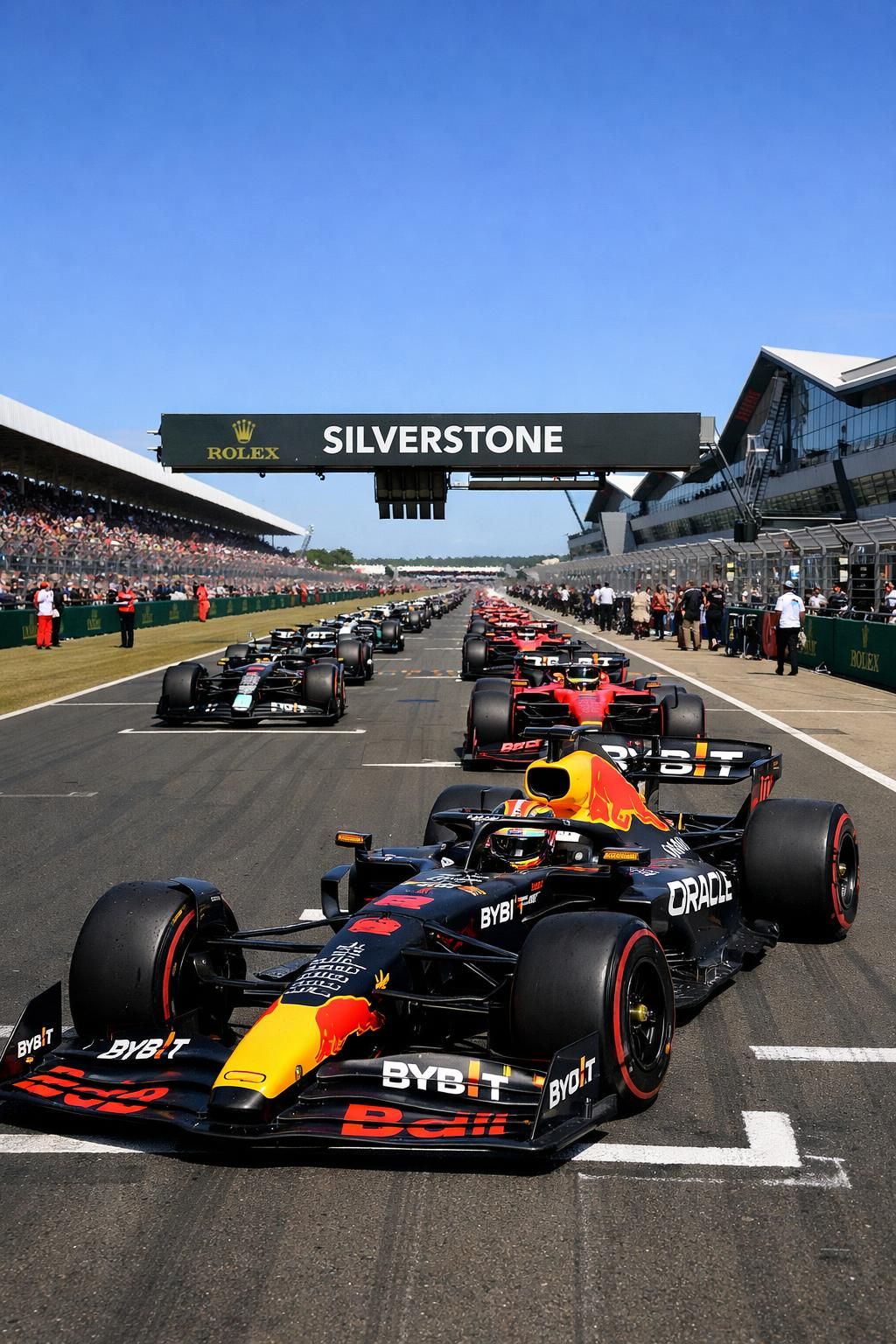 découvrez tous les détails du grand prix de grande-bretagne 2026 de formule 1 : horaires précis, chaînes tv pour suivre la course et liste complète des pilotes sur la grille de départ.