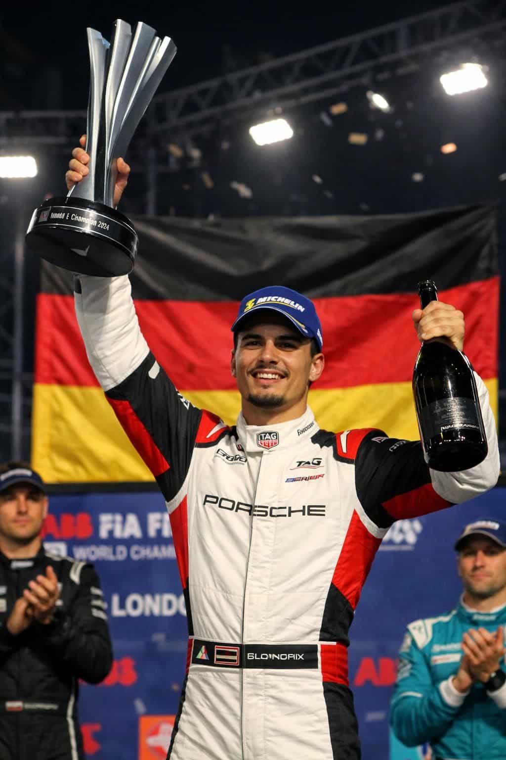 pascal wehrlein décroche le championnat de formule e pour la deuxième fois, signant un exploit remarquable pour l'allemagne dans le sport automobile électrique.