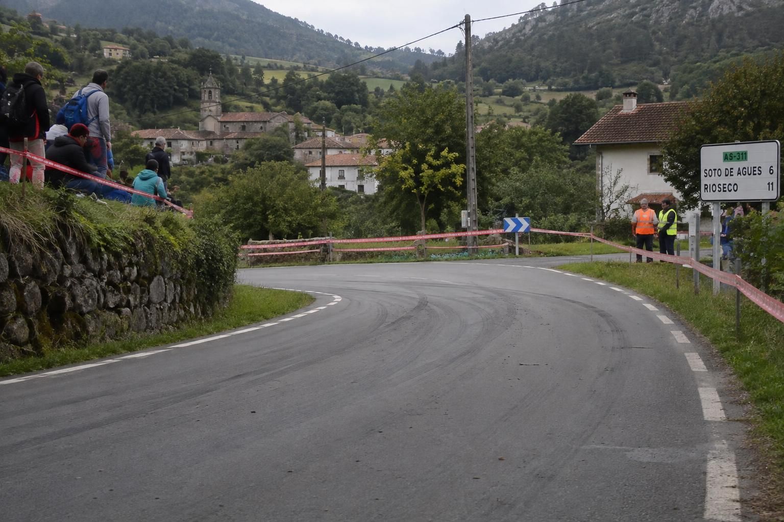 la jeune pilote automobile espagnole soraya berreiro est morte à l’âge de 20 ans, piégée par les flammes. retour sur ce drame.