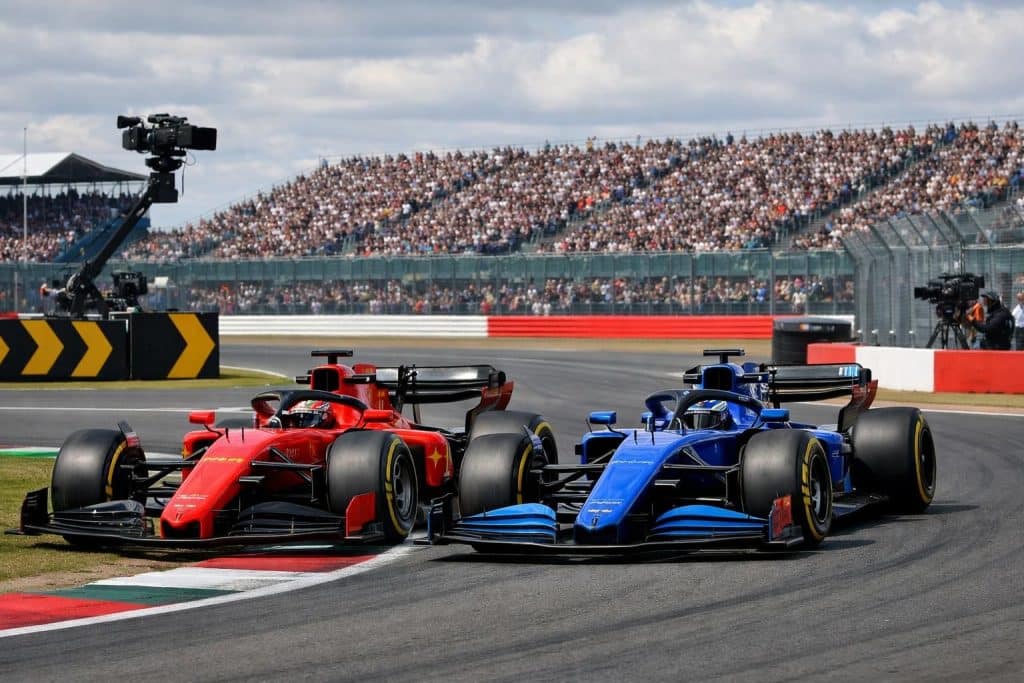 découvrez l'analyse complète du grand prix de grande-bretagne e55 de formule 1, accompagnée d'un guide tv détaillé pour ne rien manquer de la course sur ouest-france.