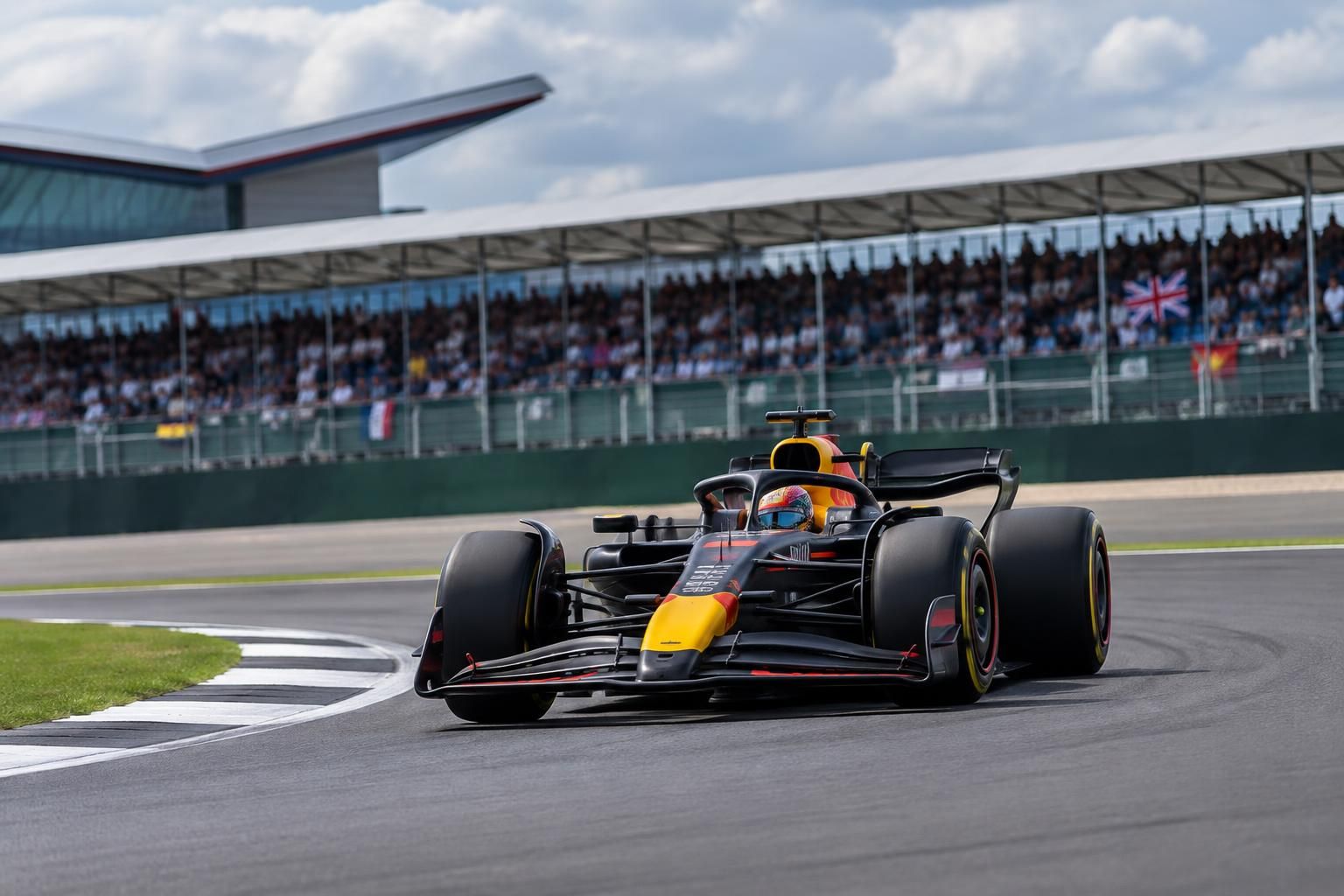 retrouvez le résumé de l’épisode 57 du grand prix de grande-bretagne de formule 1 et découvrez le programme tv pour suivre la course.