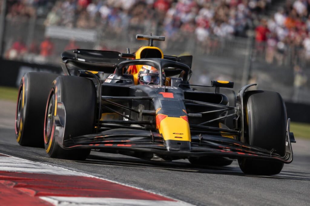 max verstappen s’agace des bosses du circuit des amériques avant le grand prix des états-unis de f1, relançant les critiques sur l’état de la piste.