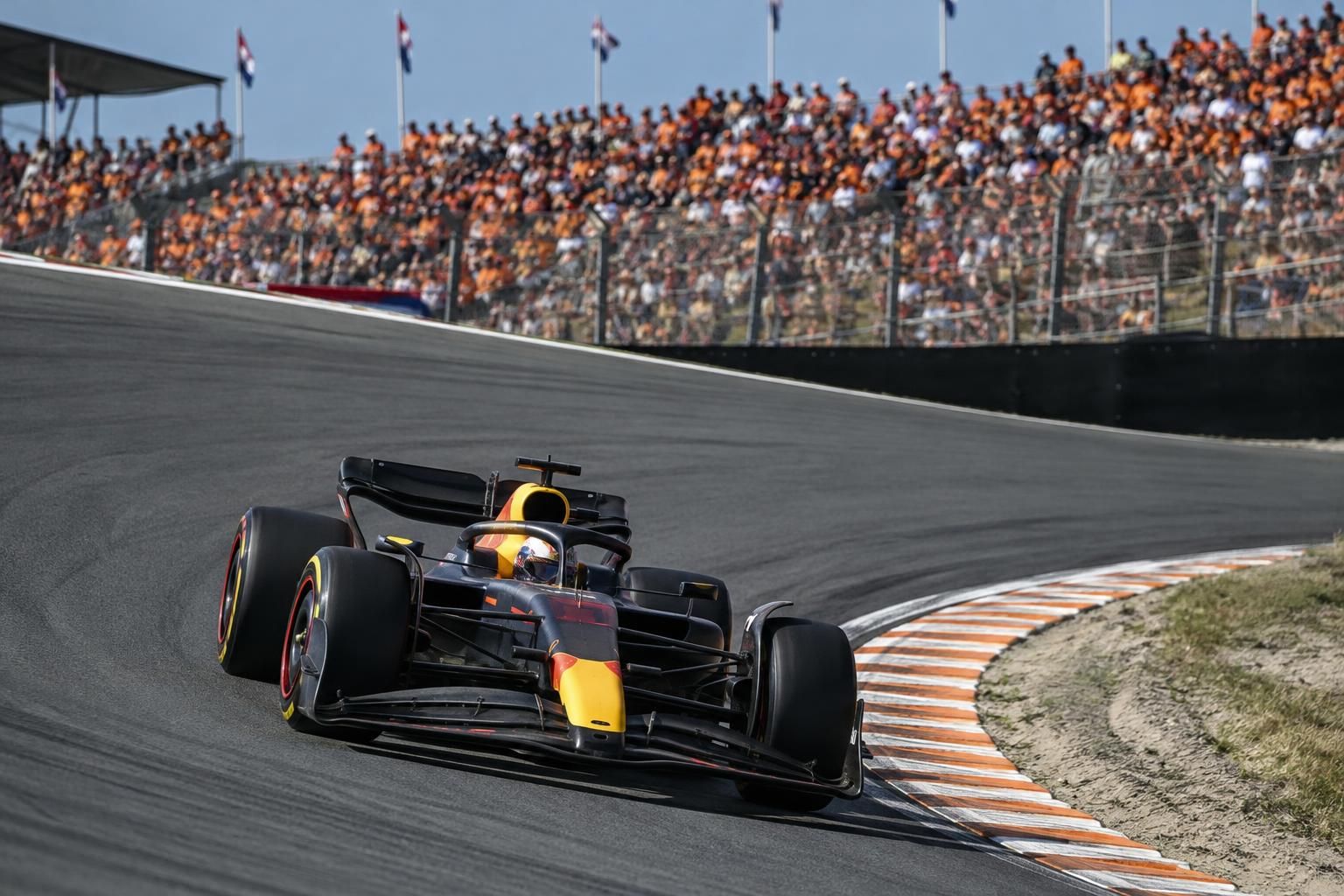 retrouvez les horaires, les chaînes de diffusion tv et les temps forts du week-end du grand prix des pays-bas de formule 1.