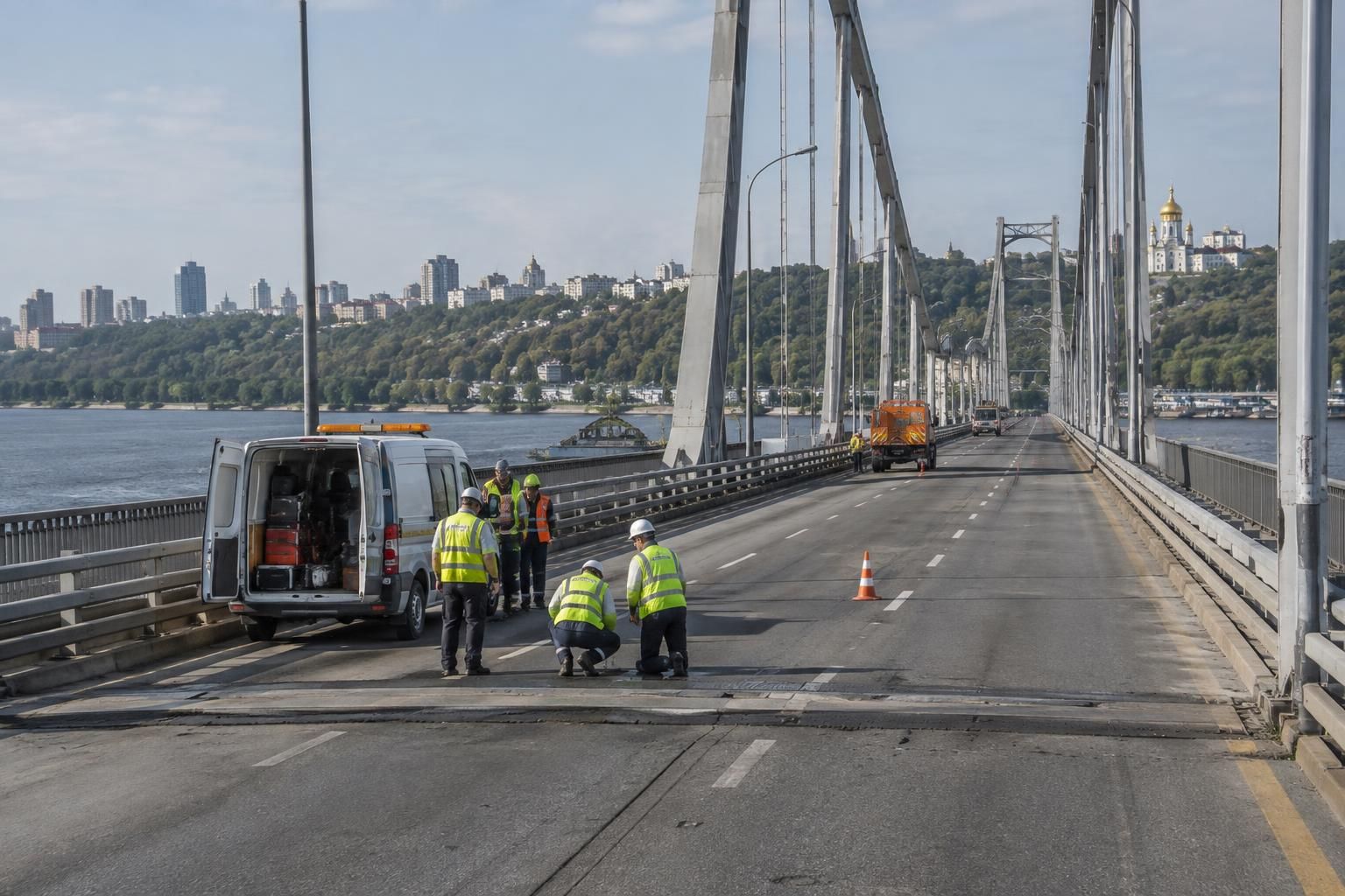 la moldavie convoque l’ambassadeur russe après une frappe contre un pont majeur de kiev, sur fond de guerre en ukraine et de tensions diplomatiques.